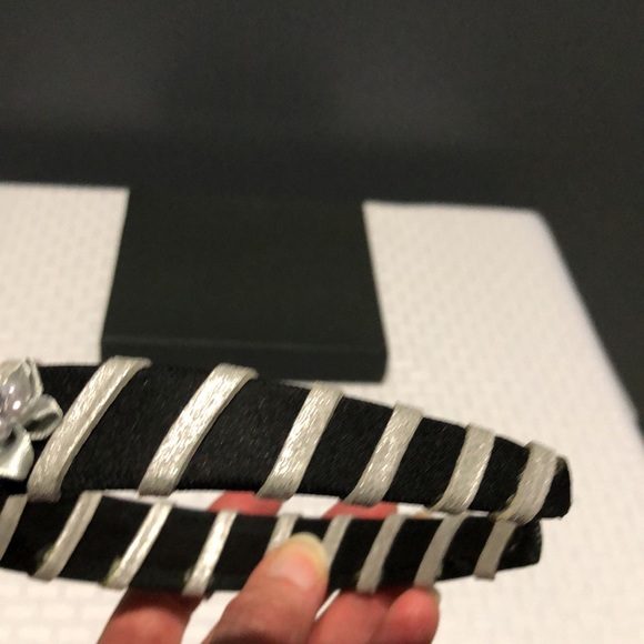 Girl’s hand decorated headband - Picture 3 of 4